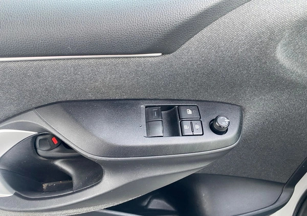 Toyota Yaris cena 68900 przebieg: 66604, rok produkcji 2022 z Raszków małe 232
